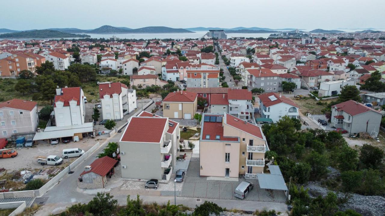 Apartmani Ivan V Relax Vodice Exterior foto
