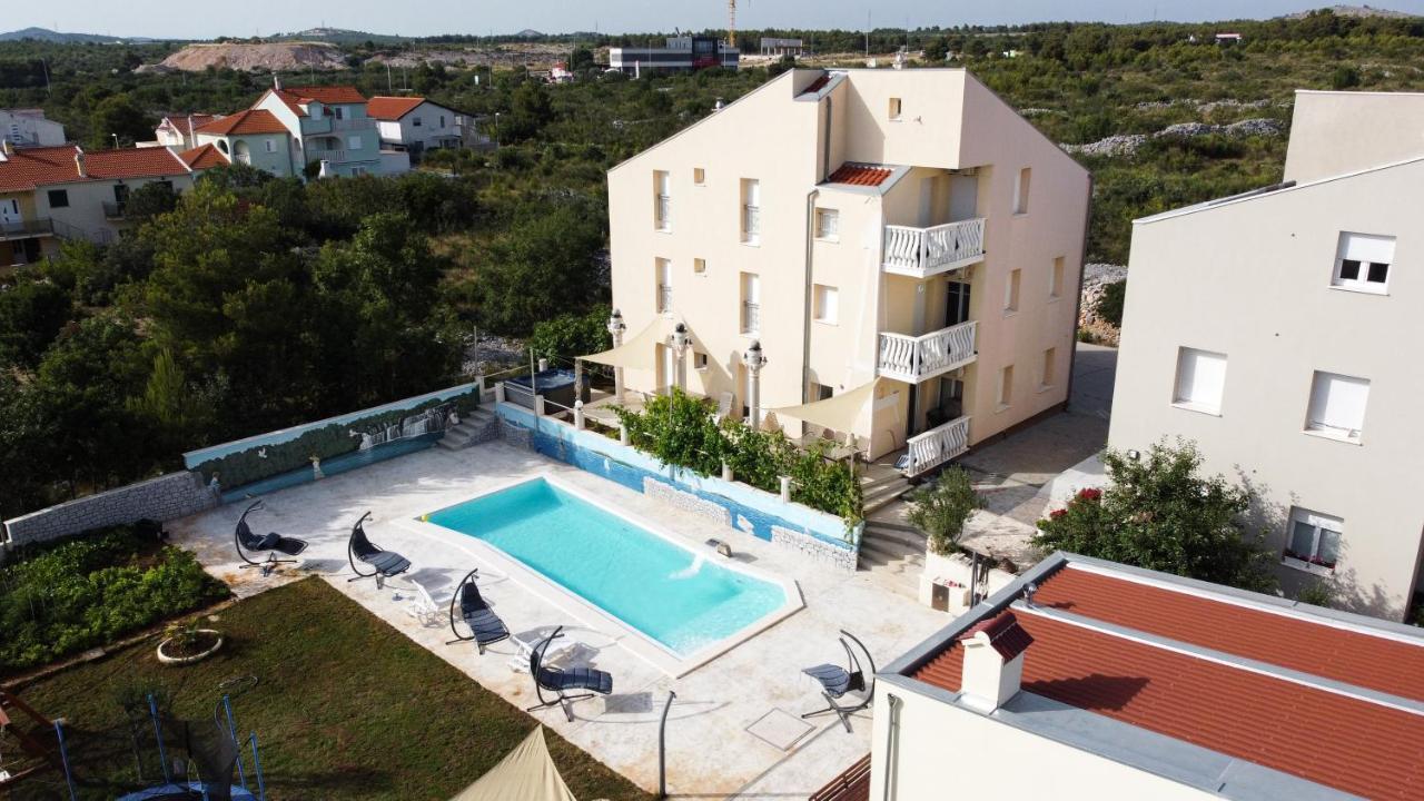 Apartmani Ivan V Relax Vodice Exterior foto