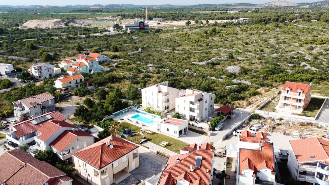 Apartmani Ivan V Relax Vodice Exterior foto